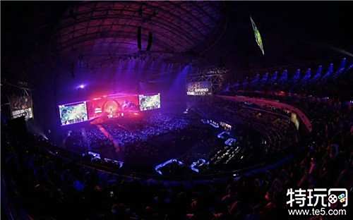 扮演奇兵但未能救主！张知垚替补12中6拿到14分6板2助 抢3前场板