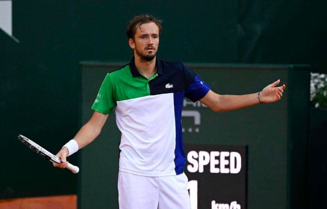 太犀利！看当年和中国男篮对阵时的闪电侠韦德