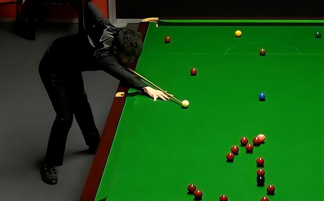 铜梁龙选帅举棋不定！张外龙或绝迹中超江湖，谢晖带队一年游？刘建业或逆袭